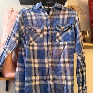 Tahari Blue and White Plaid Button-Up Shirt - womens Long Sleeve